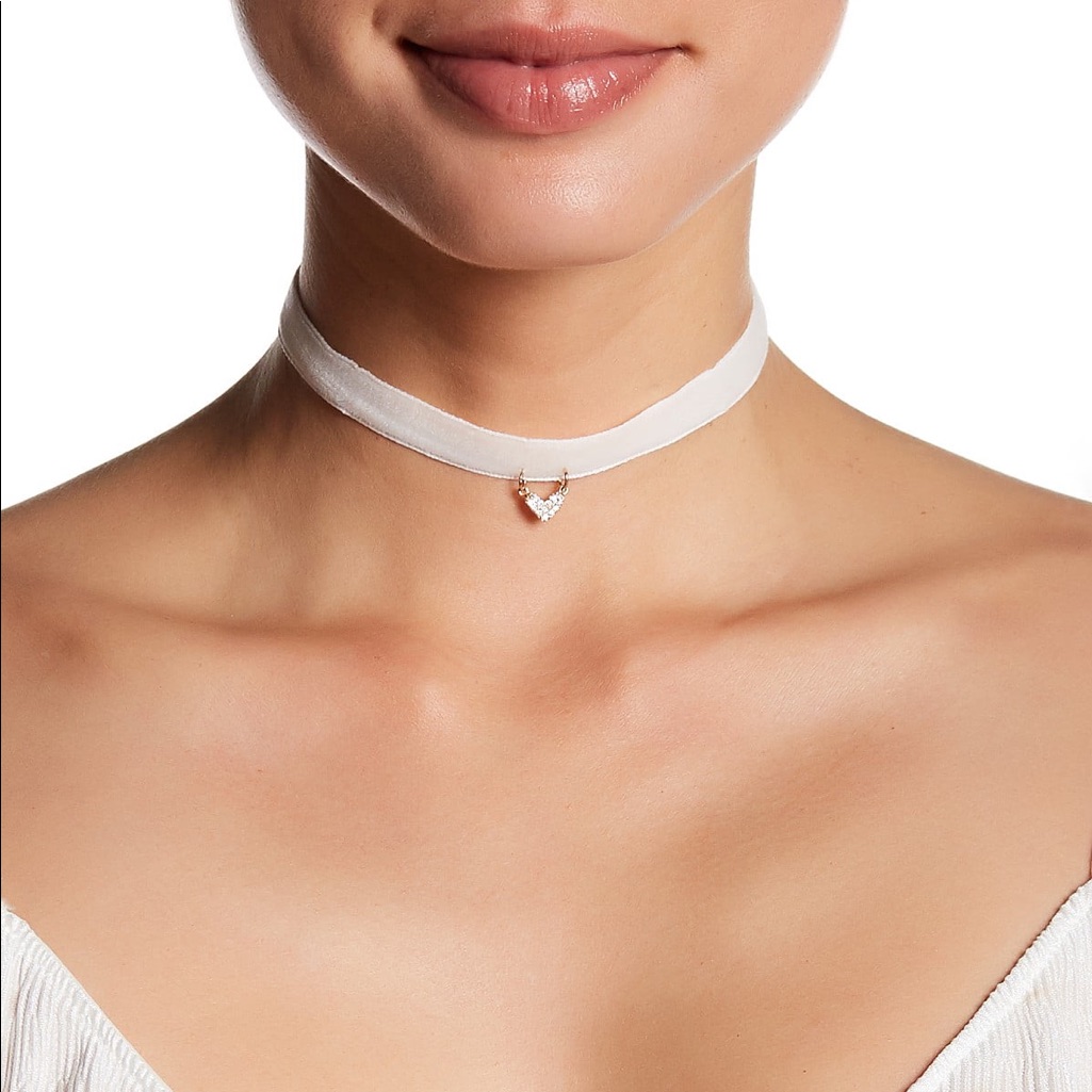 Jules Smith Velvet Choker Necklace 16$